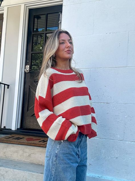 Crewneck knit staple striped sweater Model wears size small; Runs true to size Red And White Striped Sweater Outfit, Red And White Striped Sweater, Casual Fall Outfits Aesthetic, Cute Knit Sweaters, Sweater Inspo Outfit, What To Wear To A Haunted House, Fall Sweater Crochet, How To Style V Neck Sweater, Red And Blue Outfit Aesthetic