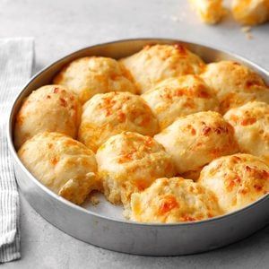 Pan Rolls Recipe, Cheddar Rolls, Pan Rolls, Parmesan Ranch, Yeast Rolls Recipe, Cheese Rolls, Bread Rolls Recipe, Potato Roll, Baked Rolls