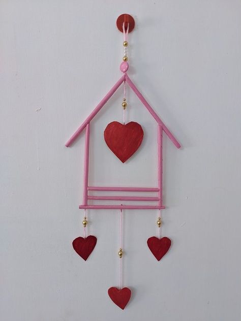 Paper Craft Ideas for Valentine's Day: Handmade Love Cardboard Easy Crafts, Cardboard Diy Room Decor, Woolen Thread Craft Ideas, Bhagwan Photo, Diy Toran, Realistic Paper Flowers, Paper Craft Greeting Cards, Kindness Cards, Diy Paper Toys