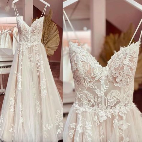 Wedding Dress Country, Wedding Dress 2022, Champagne Wedding Dress, Wedding Dress Floral, Bohemian Bridesmaid Dress, Bride Dress Vintage, Wedding Dress 2024, Silver Bridesmaid Dresses, Winter Bridesmaid Dresses