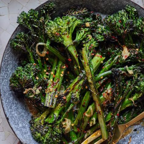 Brocollini Recipes, Brocolini Recipes, Salad And Chicken, Broccolini Recipe, Grilled Broccolini, Spicy Broccoli, The Best Chili, Season Recipes, Roasted Broccolini