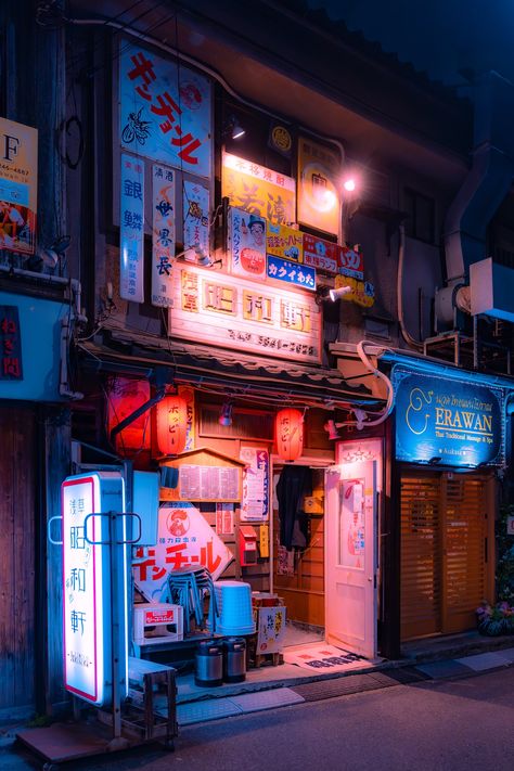 A store front with neon lights on it photo – Free Tokyo Image on Unsplash Japanese Store Fronts, Neon Photography, Shop Facade, Creative Commons Images, Tiny Shop, Japanese Store, Mo Design, Shop Front, Wood Wallpaper