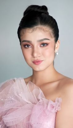 Debut Make Up Look Filipina, Fresh Graduation Makeup Look, Light Make Up For Graduation Pictorial, Make Up Ideas For Graduation Pictorial, Makeup Looks For Debut, Makeup For Debut, Filipina Bride Makeup, Filipiniana Make Up Look, Graduation Make Up Look For Filipina