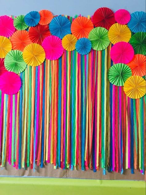 Theme Carnaval, Christmas Orange, Potpourri Christmas, Mexican Party Theme, Flower Decorations Diy, Paper Wall Hanging, Garden Decor Diy, Aktivitas Montessori, Garden Decor Ideas