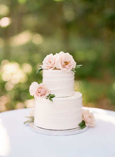 Wedding Cake Two Tier, Cake With Roses, 2 Tier Wedding Cakes, Blush Wedding Cakes, Small Wedding Cakes, Wedding Cake Roses, Pink Wedding Cake, Simple Wedding Cake, Engagement Cakes