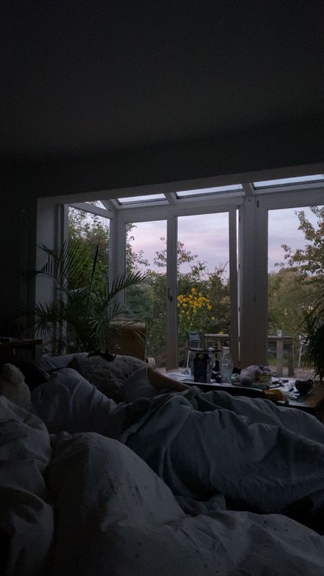 #sleepover #sleeping #rainyday #window #plants #dark #aesthetic Sleep Aesthetic Dark, Sleep Schedule Aesthetic, Plants Dark Aesthetic, Good Sleep Aesthetic, Sleep Time Aesthetic, Girl Sleeping Aesthetic, Sleep Astethic, Sleep Aesthetic Night Bed, Sleep Aesthetic Wallpaper