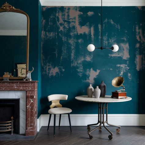 Go bold with dark walls for a moody, sophisticated look. 🖤🏠 #InteriorDesign #DarkWallDesign #HomeDecor #LuxuryLiving Dark Teal Walls, Teal Walls, Dark Wall, Dark Walls, Sophisticated Look, Dark Teal, Office Ideas, Luxury Living, Interior Design