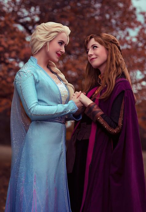 Elsa & Anna - Frozen 2, Cloe and Lily on the Moon Cosplay, BCWPhoto Frozen Photoshoot, Disney Photoshoot, Princess Shot, Frozen Cosplay, Disney Princess Cosplay, Anna Costume, Baby Cosplay, Elsa Cosplay, Matching Costumes