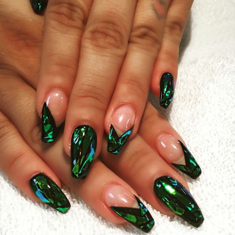 Shattered Glass Nail Art, Green Holographic Nails, Broken Glass Nails, Glass Nails Designs, Stained Glass Nail Art, Stained Glass Nails, Shattered Glass Nails, Glass Nails Art, Glass Nail