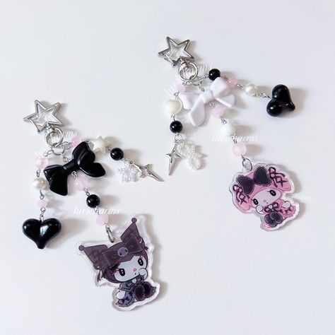 My Melody Keychain, Kuromi Keychain, Keychains Ideas, Sanrio Keychain, Keychain Beaded, Sanrio Bag, Walpaper Hello Kitty, Kuromi My Melody, Small Trinkets