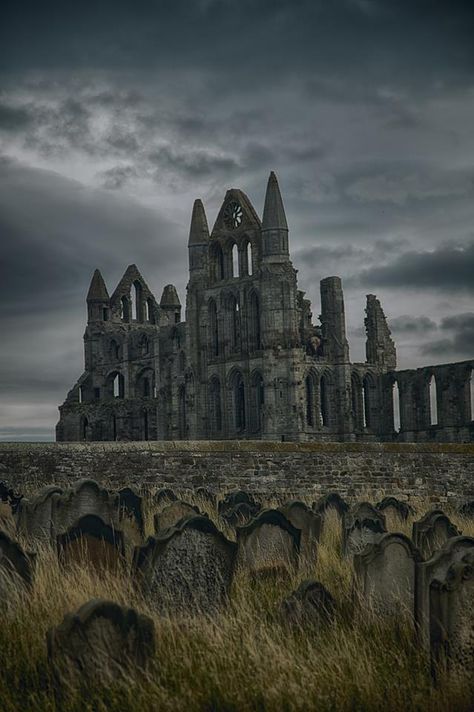 Whitby Abbey Vampire Spells, Whitby Abbey, Bram Stoker's Dracula, Emily Bronte, Castle Ruins, Beaux Villages, Destination Voyage, Tombstone, Abandoned Places