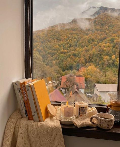 Fall Aesthetic Pictures, Leaves Aesthetic, Back To University, Studera Motivation, Herbst Bucket List, Fall Boards, Fall Mood Board, Aesthetic Autumn, Cozy Aesthetic