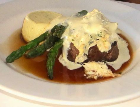 The Capital Grille Filet Oscar Recipe Tropical Grille Copycat, Filet Oscar, Remoulade Sauce Recipe, Oscar Food, Capital Grille, Filet Recipes, Steakhouse Recipes, Crab Meat Recipes, Beef Filet