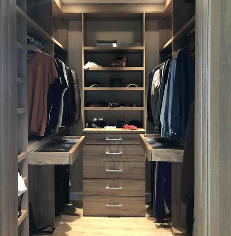 U Shaped Dressing Room, U Shape Closet Walk In, U Shape Wardrobe Design, U Shaped Closet Walk In, U Shape Closet, U Shaped Walk In Closet, Mens Wardrobe Closet, Mens Closet Ideas, U Shaped Closet