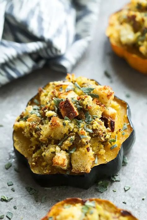 Acorn Squash Stuffing, Squash Stuffing, Apple Stuffing, Bread Stuffing, Stuffed Acorn Squash, Winter Meals, Acorn Squash Recipes, Cornbread Dressing, Thanksgiving Recipes Side Dishes