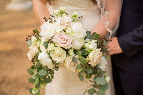 1A crescent shape Crescent Wedding Bouquet, Crescent Bridal Bouquet, Bridge Bouquet, Crescent Bouquet, Peonies And Eucalyptus, Garden Bouquet, Wedding Bouquets Bride, Roses Peonies, Spring Weddings