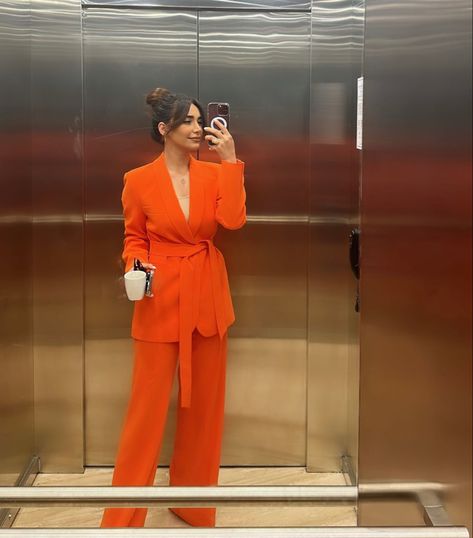 Orange Suits Women, Orange Suit Women, Zara Suits Women, Orange Blazer Outfits, Formal Winter Outfits, Suit Clothing, Look Office, Blazer Outfits For Women, Business Attire Women