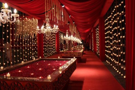 Photo From The Red Affair - By Eventfully Yours Designs Red And Gold Wedding Decor, Indian Wedding Decorations Receptions, Gold Wedding Decor, Red Wedding Decorations, Wedding Entrance Decor, Dream Wedding Decorations, Mandap Decor, Entry Decor, Marriage Decoration