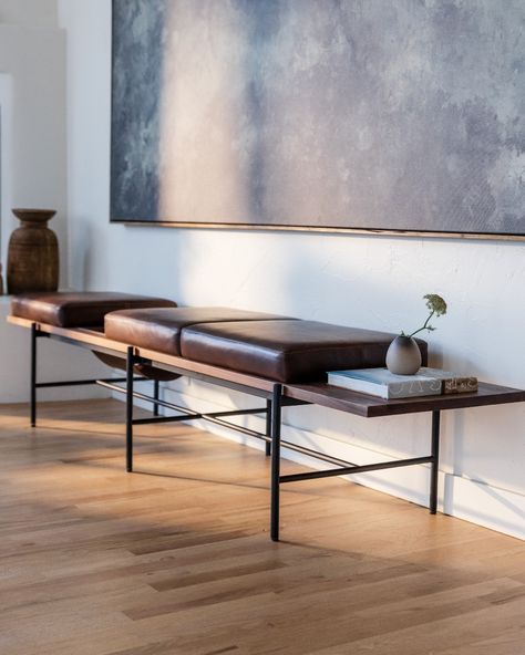 Transform your entryway or office with the Aspen Bench from Denver Modern 🌳 Crafted by Brooklyn's Joel Edmondson, it blends sleek design with top-notch comfort and functionality. Leather Bench Entryway, Cupboard Decor, Comfy Bench, Denver Modern, Walnut Bench, Maple Brown, Life Space, White Oak Wood, Leather Bench