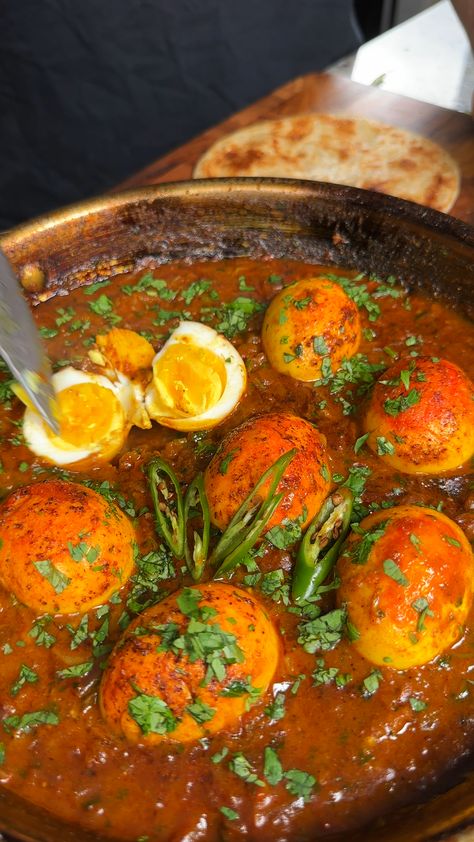 Masala Egg Curry (Dhaba Style Egg Curry) Masala Egg Curry, Egg Recipes For Dinner Indian, Egg Vindaloo, Curry Eggs, Indian Egg Curry, Egg Curry Recipe, Egg Masala, Indian Meals, Pinterest Fail