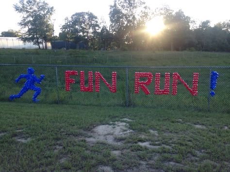 Boosterthon Fun Run design with Solo Cups at New Providence Elementray in Lexington, SC. Jog A Thon Decorations, School Fun Run Decorations, Boosterthon Fun Run, Fun Run Ideas School, Apex Fun Run, School Fun Run, Jesse Hall, Pto Events, Pta Ideas