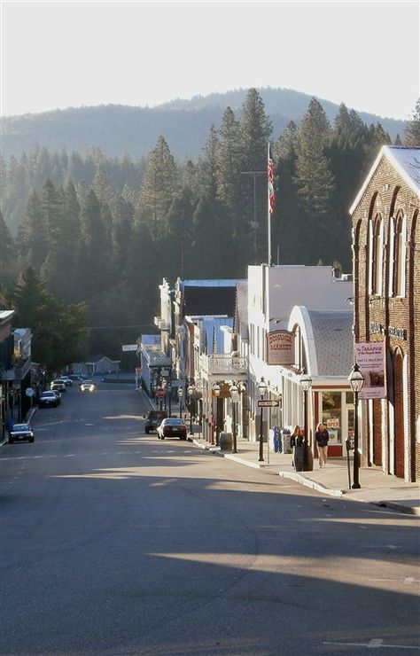 Looking at Nevada City and Banner Mountain. Nevada City California, Alpine Loop, Usa Road Trip, Small Town Life, West Coast Road Trip, Nevada City, Mountain Town, California Travel, Vacation Destinations