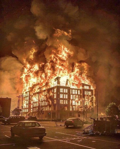 Building On Fire, Orange Aesthetic, Trik Fotografi, Grunge Photography, Images Gif, On Fire, Dark Aesthetic, Black Lives Matter, Minneapolis