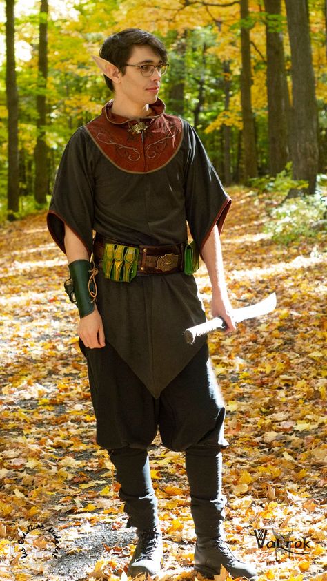 LÚNA-NOLDORR Tunic by Val'Rök LImited Edition Medieval | Etsy Simple Larp Costume, Mens Ren Faire Outfit Elf, Rennisance Faire Costumes Elf, Fairy Larp Costume, Gender Neutral Fantasy Outfits, Renisance Fair Outfit Men, Ren Fair Men, Nonbinary Ren Faire, Medieval Clothes Men