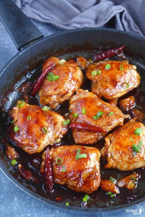 Oyster Sauce Chicken (蚝油焖鸡) - Red House Spice Oyster Chicken, Oyster Sauce Chicken, Way To Cook Chicken, Chicken Chinese, Cola Chicken, Vegetarian Stir Fry, Chicken Sauce Recipes, Dried Chili Peppers, Ways To Cook Chicken