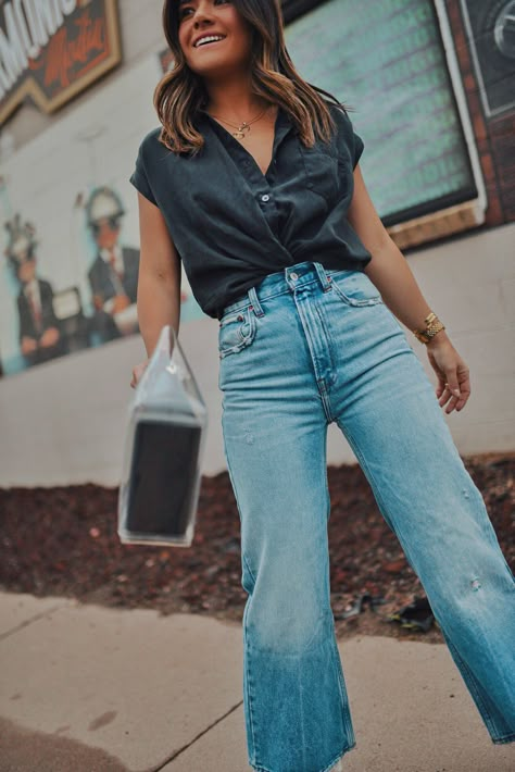 BEST JEANS TO INCLUDE IN YOUR SUMMER WARDROBE Cropped Jeans Outfit Summer, Culottes Outfit Summer, Denim Culottes Outfits, Wide Jeans Outfit, Wide Leg Jeans Outfit Summer, Cropped Jeans Outfit, Style Wide Leg Jeans, Shirt Outfit Summer, Wide Leg Jeans Outfit