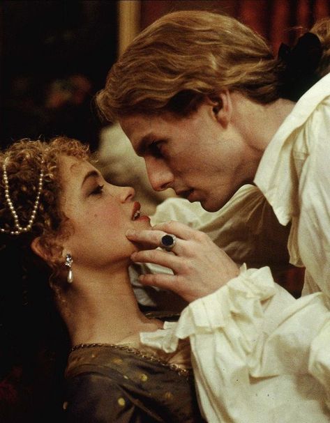 Lestat And Louis, Modern Vampires, Victorian Vampire, Vampire Chronicles, The Vampire Chronicles, Vampire Love, Vampire Movies, I Love Cinema, Interview With The Vampire