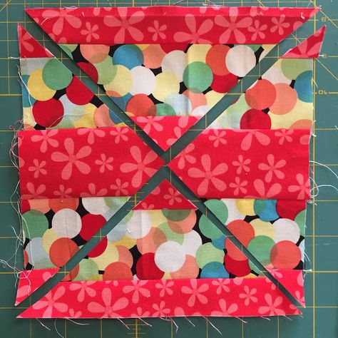 Disappearing Blocks, Patchwork Art, Modern Quilt Blocks, Quilting Blocks, Jelly Roll Quilt Patterns, Scrappy Quilt Patterns, Quilt Square Patterns, Scrap Quilt Patterns, Jelly Rolls