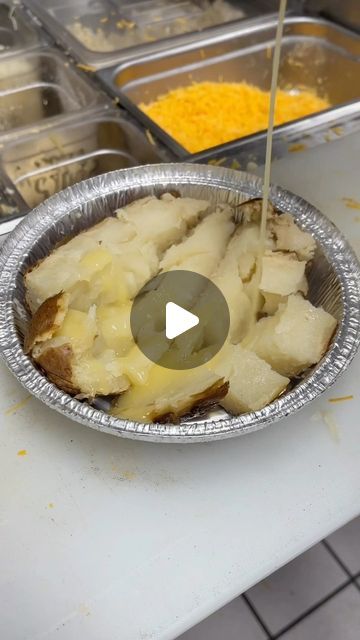 Baked Potato Loaded Dinners, What To Eat With A Baked Potato, Loaded Potato Ideas, Brisket Loaded Baked Potato, Loaded Bbq Baked Potato, Mexican Loaded Baked Potato, Baked Potato Bowl, Baked Potato Fillings Ideas, Meals With Baked Potatoes