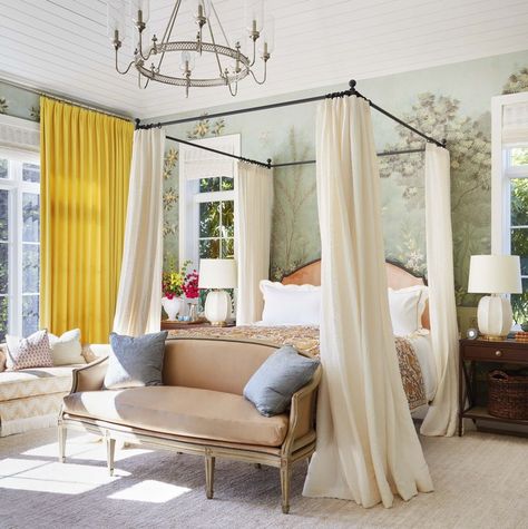 thornton naples bedroom Summer Thornton, Veranda Magazine, Restful Bedrooms, Glam Pad, Interior Design Process, Canopy Bed, Stylish Bedroom, Top Interior Designers, Wallpaper Bedroom