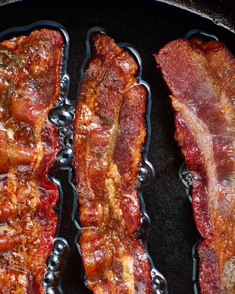 For Perfect Bacon, Add a Little Water to the Pan | Kitchn Perfect Bacon, Pork Bacon, Best Pans, Cooking Bacon, Best Bacon, Bacon Recipes, Kitchen Food, Food Tips, Latest Recipe