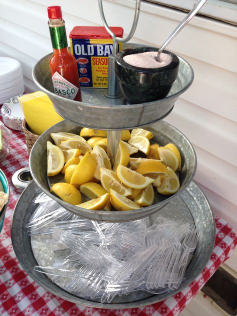 Fish fry Fish Fry Party Ideas, Party Bbq Ideas, Best Backyards, Fish Fry Party, Oyster Roast Party, Shrimp Boil Party, Low Country Boil Party, Crab Boil Party, Brunch Mesa