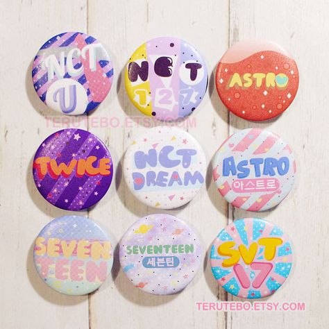 KPOP pins button fx, btob, b.a.p, big bang, red velvet, winner, ikon,... ($2.25) ❤ liked on Polyvore featuring jewelry, brooches, red jewelry, pin brooch, velvet jewelry, pin jewelry and button jewelry Pin Button Design, Winner Ikon, Pins Button, Kpop Diy, Artist Alley, Velvet Jewelry, Pin Button, Red Jewelry, Kpop Merch