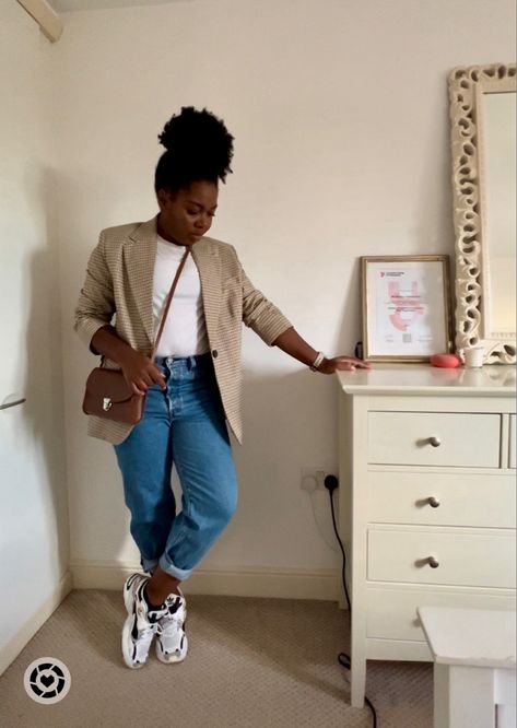 Ngl, I got my outfit inspiration from Pinterest 😝 styling these adidas chunky trainers with jeans, a white tshirt and blazer. Plus my cross body bag I’ve had for centuries and never used 🤦🏾‍♀️ autumn is here friends! #ltkxadidas Follow my shop @ellelinton on the @shop.LTK app to shop this post and get my exclusive app-only content! #liketkit #LTKshoecrush #LTKeurope @shop.ltk https://liketk.it/4lKtS Astir Shoes Outfit, Dad Trainers Outfit, Adidas Astir Outfit, Chunky White Sneakers Outfit, Chunky Trainers Outfit, Astir Shoes, Chunky White Sneakers, Outfit With Jeans, White Sneakers Outfit