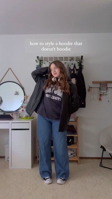 Style A Hoodie, Outfit Leather Jacket, Layered Outfit, Leather Jacket Outfit, Fall Transition Outfits, Leather Jacket Outfits, Inspo Outfit, Jacket Outfit, Layering Outfits