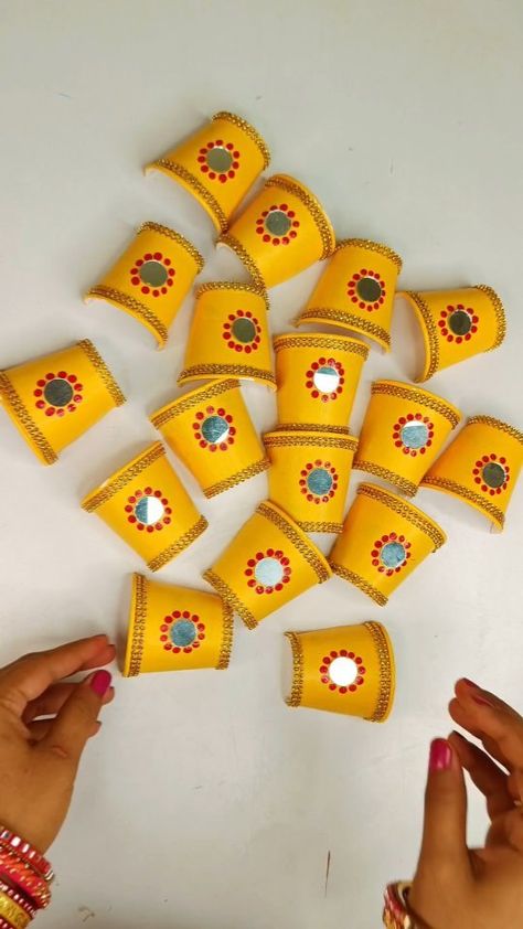 Instagram Rangoli On Wall, Tape Roll Crafts Empty, Diy Diwali Craft, Diy Crafts For Diwali, Wall Hanging Diy Paper For Diwali, Wall Hanging Crafts For Diwali, Diy Rangoli Ideas Easy, Diwali Wall Hanging Ideas, Diy Diwali Decorations How To Make