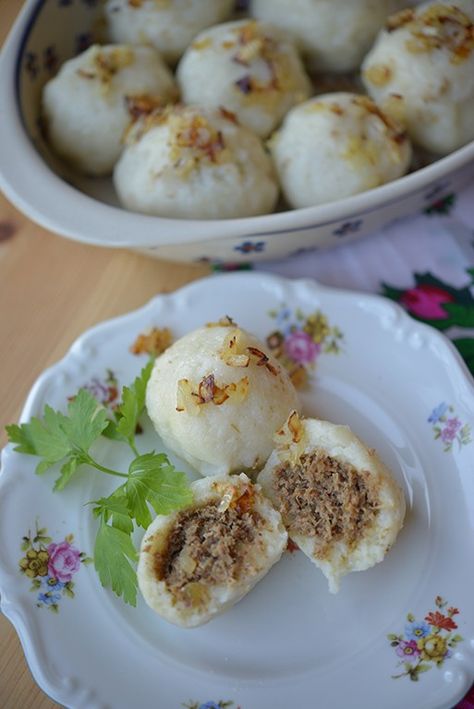 Beef Dumplings, Meat Dumplings, Eastern European Recipes, Raw Potato, Easy Chicken Breast, Potato Dumplings, Ukrainian Recipes, Minced Meat, Polish Recipes