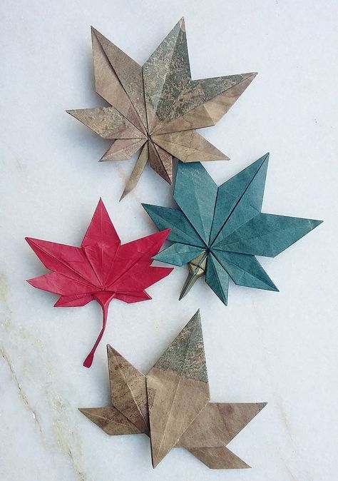 Autumn Origami, Diy Origami Decor, Diy Origami Home, Diy Origami Home Decor, Origami Decor, Origami Home Decor, Origami Leaves, Penanda Buku, Geometric Origami