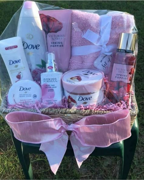 Self Care Hamper, Diy Mother's Day Gift Basket, Eos Lotion, Self Care Gift Basket, Pink Gift Basket, Birthday Presents For Grandma, Birthday Hamper, Care Basket, Dove Body Wash