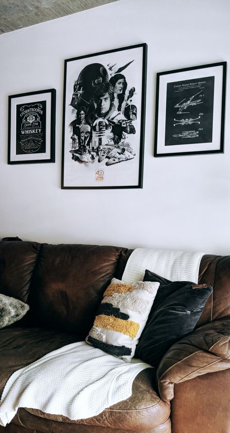 Starwars Apartment, Boho Star Wars Room, Star Wars Aesthetic Decor, Boho Nerd Decor, Men’s Apartment Decor Ideas, Cozy Nerdy Living Room, Star Wars Living Room Decor, Starwars Room Aesthetic, Men’s Living Room Decor