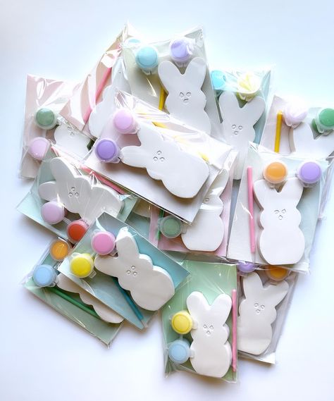 Easter party favors 🐰 These are perfect for classroom parties or to pass out in the neighborhood or church! Paint Party Favors, Shower Candles, Easter Party Favors, Tiny Toys, Easter Favors, Easter Party Favor, Baby Shower Candles, Cement Diy, Easter Candles