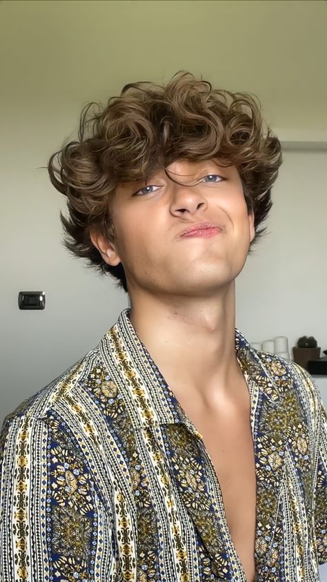 Tan Boys With Curly Hair, Blonde Underneath Brown Hair, Light Brown Hair Men, Curly Light Brown Hair, Ryan Prevedel, Boy Haircut Ideas, Medium Curly Hairstyles, Men Curly Hairstyles, Curly Hairstyles For Men