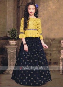 Stylish Golden Yellow And Blue Choli Suit Yellow Choli, Latest Lehenga Design, Pakistani Kids Dresses, Frock Suit, Kids Maxi, Suit With Dupatta, Kids Party Wear Dresses, Lehenga Design