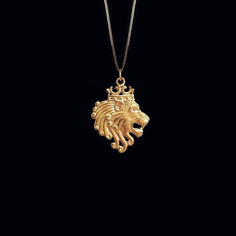 𝗣𝗘𝗡𝗗𝗔𝗡𝗧 𝗜𝗡𝗙𝗢𝗥𝗠𝗔𝗧𝗜𝗢𝗡 This pendant is made of real, solid gold. * Made in USA * Size: 𝗠𝗜𝗡𝗜 * Material: 14k or 18k solid gold * Finish: polished * Height: 1" (24,5 mm) | *includes the small circle, bail dimensions not included * Width: 0.7" (18,5 mm) * Pendant weight (approx.): 3 grams (14k) * Bail: fits up to 4 mm chains * Solid back, not hollow * A certificate of authenticity is included * Delivered in our elegant jewelry box, making it the perfect gift Note: Our Mini sized Lion Crown, Lion Charm, Lion Jewelry, Phoenix Pendant, Crown Pendant, Lion Pendant, Gold Lion, Crown Necklace, Solid Gold Chains