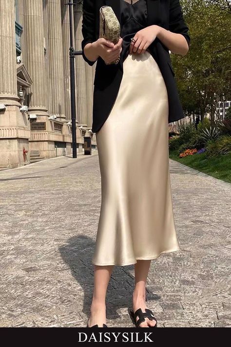 Elegant silk midi skirt & silk maxi skirt for any oufits Satin Skirts, Long Pencil Skirt, Empire Waistline, Skirts For Women, Satin Skirt, Primavera Estate, A Line Skirt, Elegant Fashion, Skirt Fashion