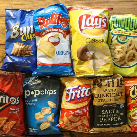 HOW MANY CHIPS ARE ACTUALLY IN BAGS OF DORITOS, CHEETOS, FRITOS, AND MORE Bag Of Cheetos, Lays Chips, Chou Kale, Protein Chips, Hot Cheese, Snack Shack, 100 Calorie, Frito Lay, Bag Of Chips